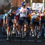 Ename Samyn Classic-2026 «Маленький Рубэ» в Валлонии: Мёйс вытащил спринт в Дуре, а Хагенес недотянул до мечты каких-то 600 метров