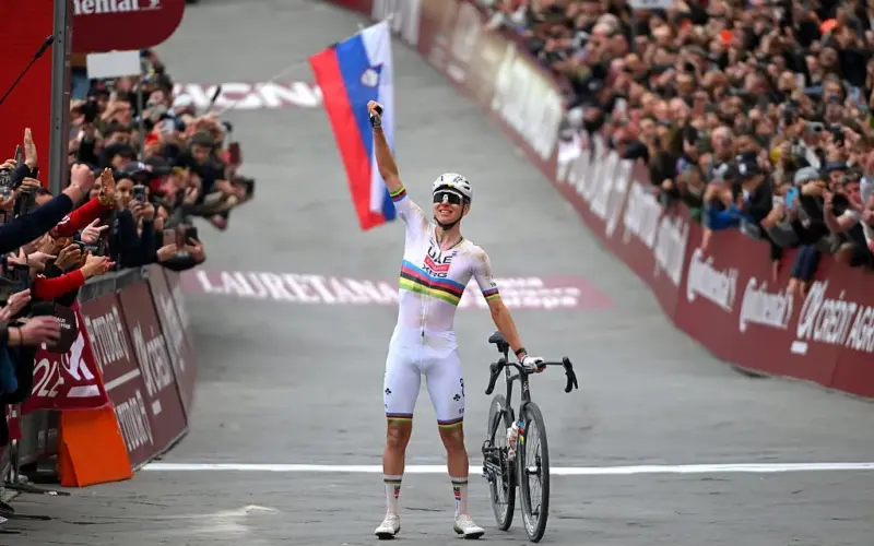 Победа Погачара_