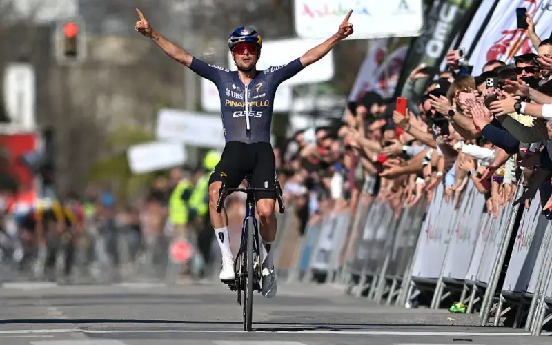 Том Пидкок_