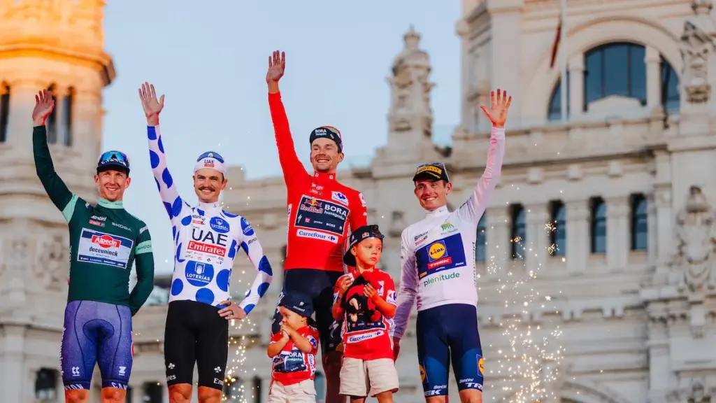 Vuelta-Espana_пизовые